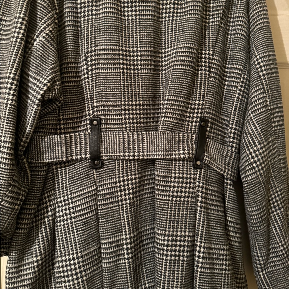 NWT Black & White Coat By Madden Girl Size 3X - Picture 1 of 5